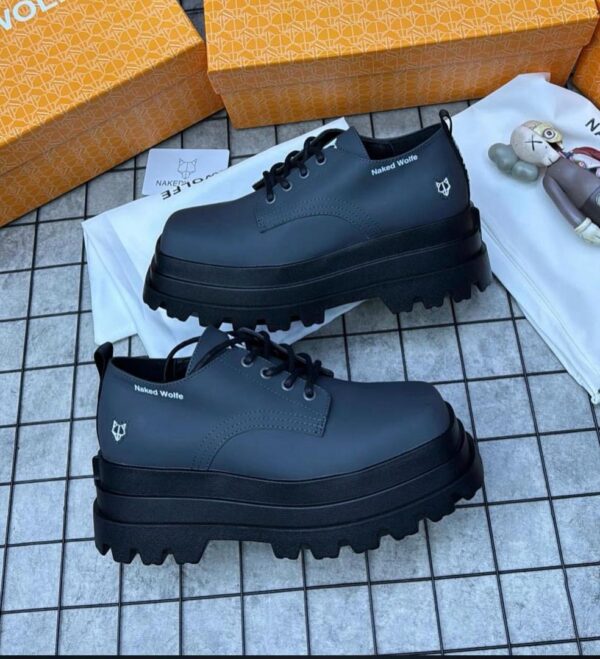 Naked wolfe Naked Wolfe